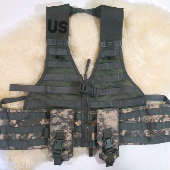 U.S. Army Other - ACU Fighting Load Carrier MOLLE II Utility Vest